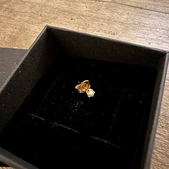Catbird The Tiniest Pearl Stud - Picture 1 of 3
